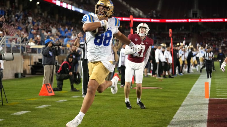 NCAA Football: UCLA Bruins at Stanford