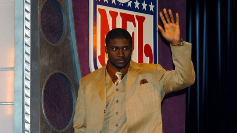 USC Football: Heisman Winner Says Reggie Bush Should 'Unequivocally. Without A Doubt.' Get His Heisman Trophy Back 5 NFL: 2006 NFL Draft