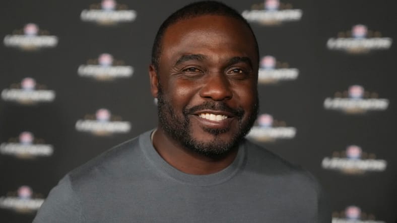 Legendary RB Heaps High Praise On Los Angeles Rams Running Backs (Exclusive) 4 NFL: NFL Alumni Legends Party Presented by USA TODAY NETWORK Ventures