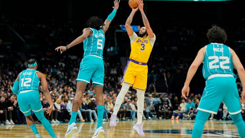 NBA: Los Angeles Lakers at Charlotte Hornets | Mark Williams