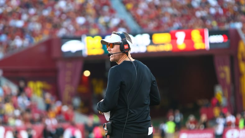 Lincoln Riley Provides Injury Updates At Key Positions As USC Trojans Prepare For Notre Dame