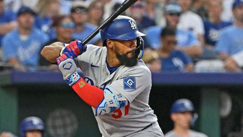 Dodgers Trade Rumors: AL Team Interested In Teoscar Hernández 20 MLB: Los Angeles Dodgers at Kansas City Royals