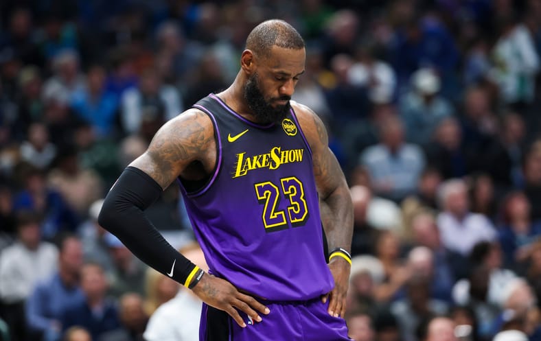 NBA: Los Angeles Lakers at Dallas Mavericks