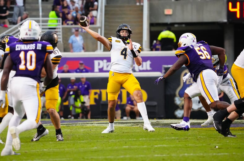 NCAA Football: Appalachian State at UCLA Bruins