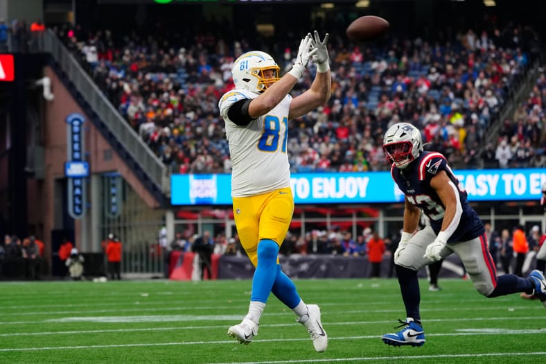 NFL: Los Angeles Chargers at New England Patriots