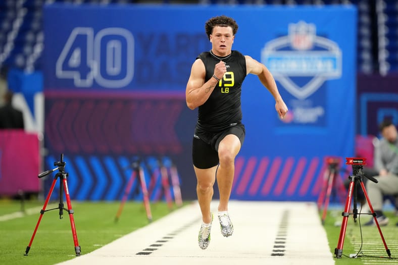 UCLA Bruins LB Kain Medrano