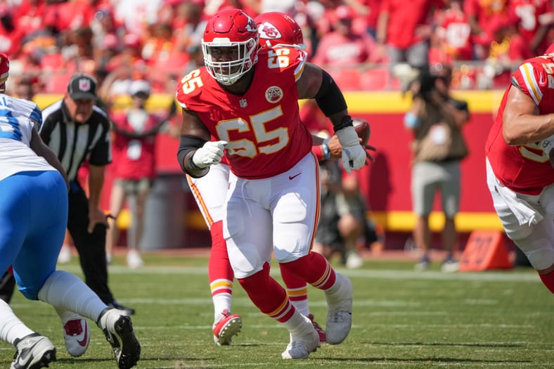 Los Angeles Chargers Insider Reveals Two Potential Top Free Agency Targets 3 Los Angeles Chargers, Trey Smith