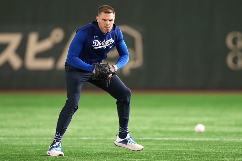 Los Angeles Dodgers Star Provides Positive Injury Update After Surprising Tokyo Series News 3 MLB: Spring Training-Los Angeles Dodgers at Yomiuri Giants