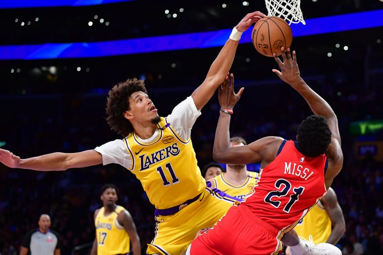 Los Angeles Lakers Shares Latest Dire Update On Top 2 Role Players 3 NBA: New Orleans Pelicans at Los Angeles Lakers