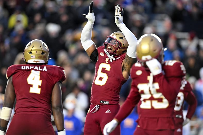 NCAA Football: Los Angeles Chargers at Boston College