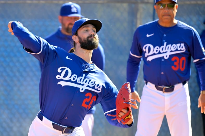 MLB: Los Angeles Dodgers-Workouts