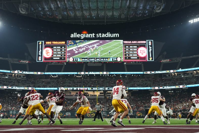 NCAA Football: Las Vegas Bowl-Texas A&M at USC Trojans