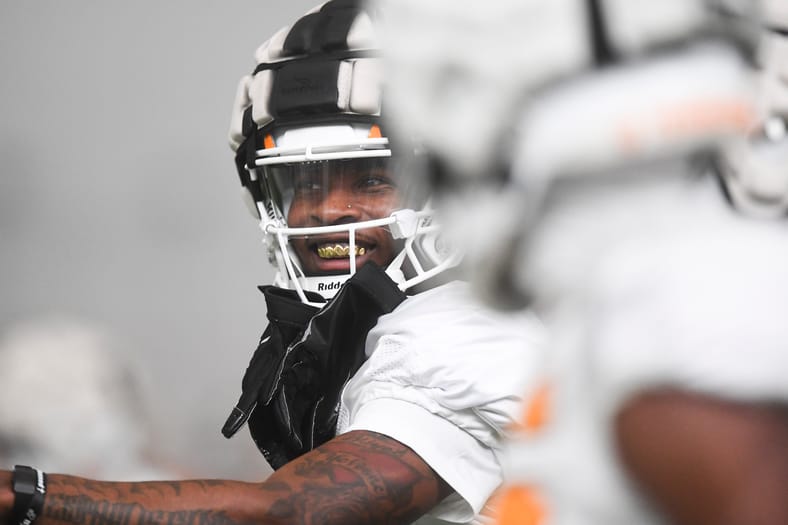 Syndication: The Knoxville News-Sentinel