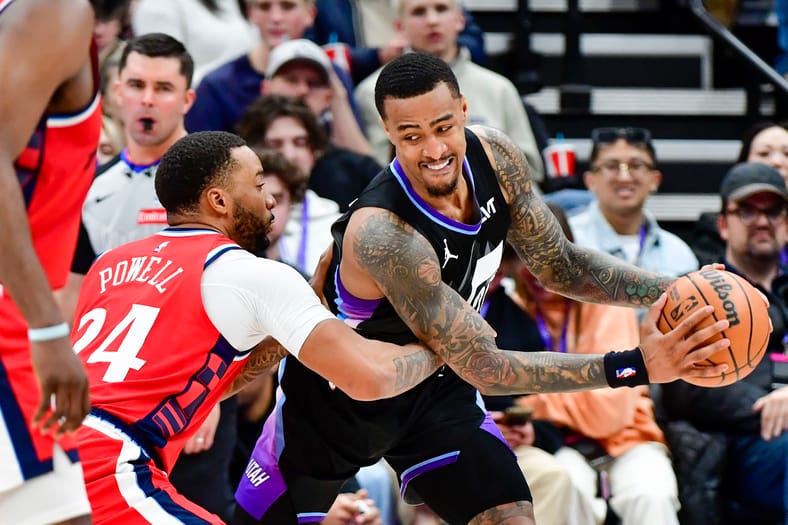 3x NBA All-Star Really Hates The Clippers, And Is Having A Complete Meltdown Right Now 4 NBA: Los Angeles Clippers at Utah Jazz