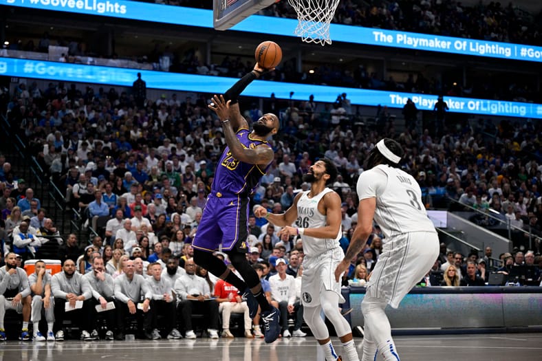 NBA: Los Angeles Lakers at Dallas Mavericks