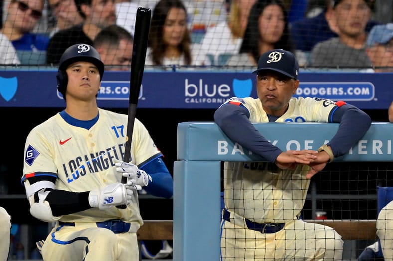 Dodgers Offensive Woes 'Hard To Swallow,' Roberts Names 2 Scapegoats 3 MLB: Arizona Diamondbacks at Los Angeles Dodgers