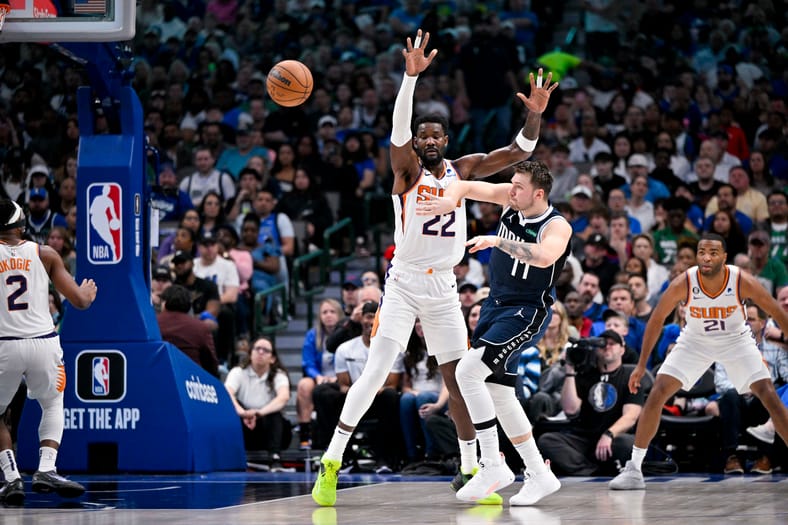 NBA: Phoenix Suns at Dallas Mavericks