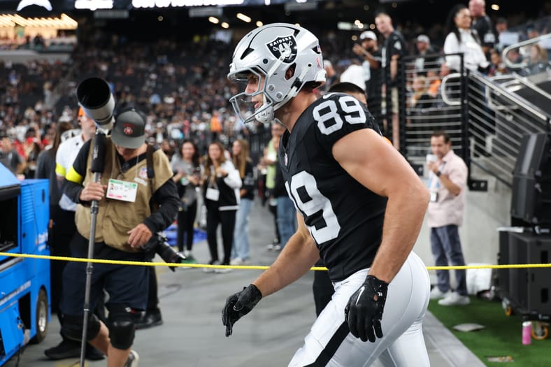 NFL: Los Angeles Chargers at Las Vegas Raiders Brock Bowers
