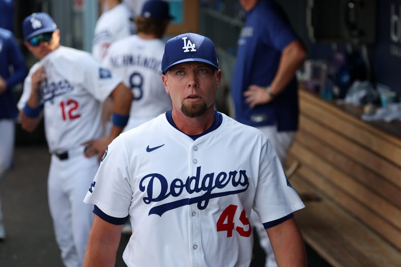 Dodgers Give 'Highest-Level-Relievers' Excuse For Costly Decision 4 MLB: San Francisco Giants at Los Angeles Dodgers
