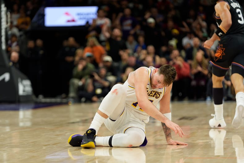 NBA: Los Angeles Lakers at Phoenix Suns