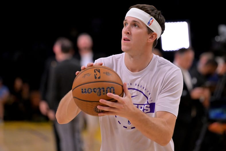 NBA: San Antonio Spurs at Los Angeles Lakers