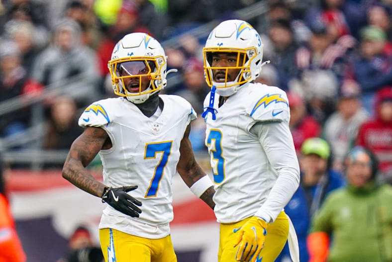 NFL: Los Angeles Chargers at New England Patriots