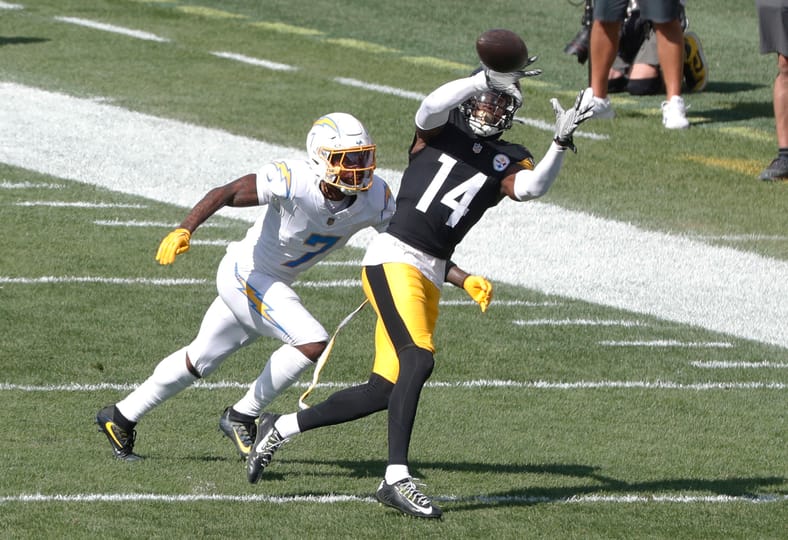 NFL: Los Angeles Chargers at Pittsburgh Steelers