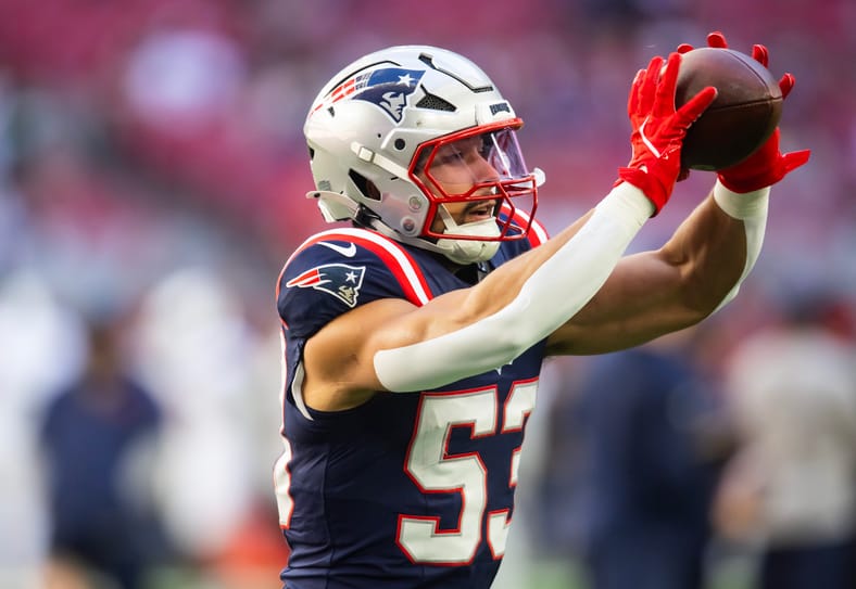 Las Vegas Raiders Lose LB Days After Signing Him 2 NFL: New England Patriots at Arizona Cardinals