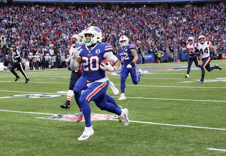 Chargers Now Adding 7th RB As Najee Harris Hits Injury List 3 Syndication: Akron Beacon Journal