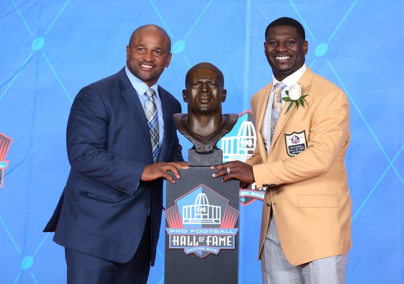 NFL: Pro Football Hall of Fame-Enshrinement
