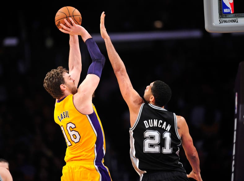 NBA: San Antonio Spurs at Los Angeles Lakers