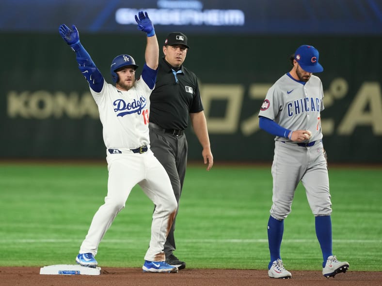 Los Angeles Dodgers Robbed In Japan By USC Trojans Legend 3 MLB: Los Angeles Dodgers at Chicago Cubs