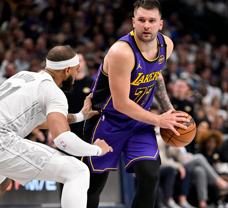 NBA: Los Angeles Lakers at Dallas Mavericks