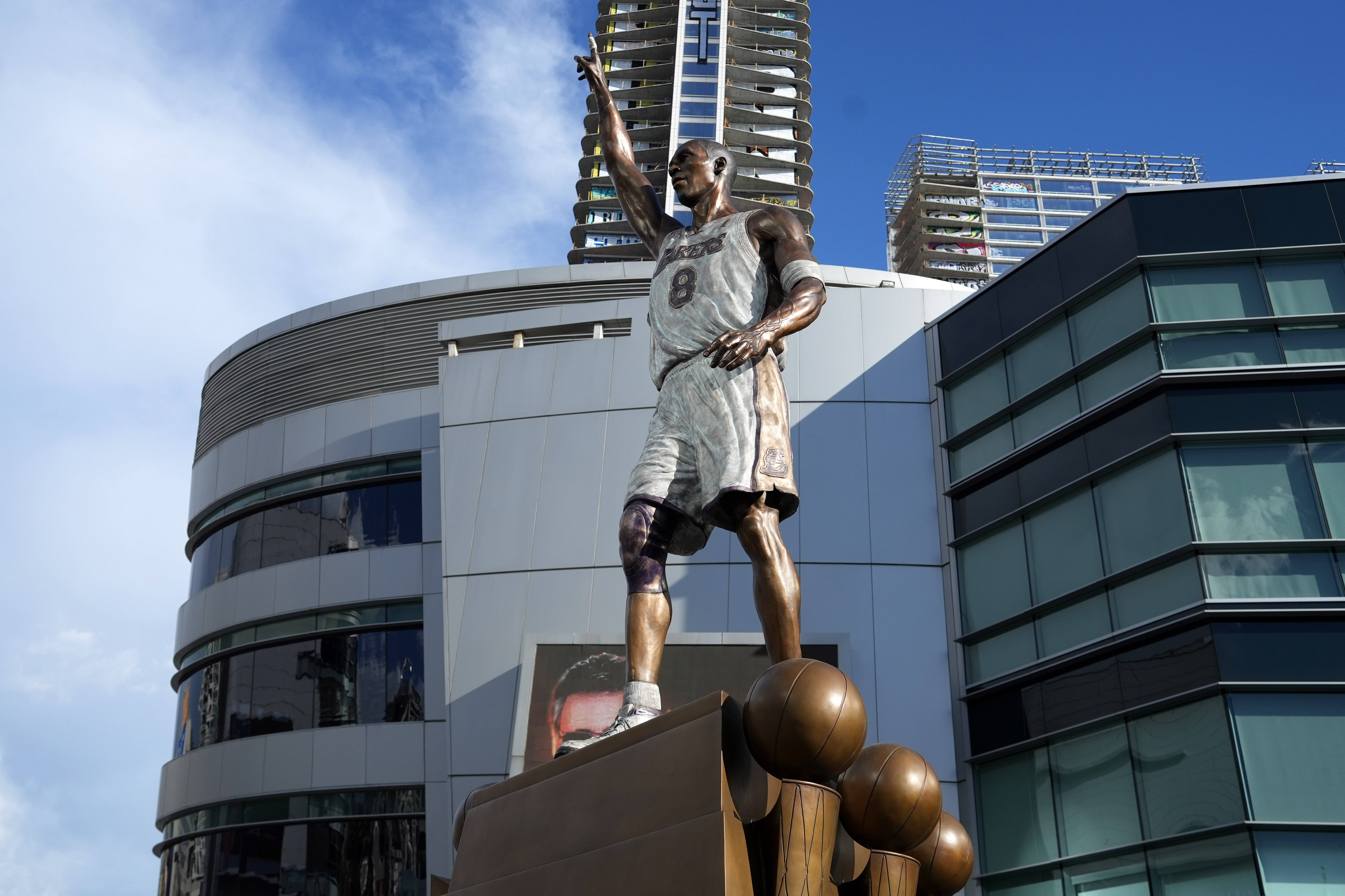 Kobe almost left the lakers cheap