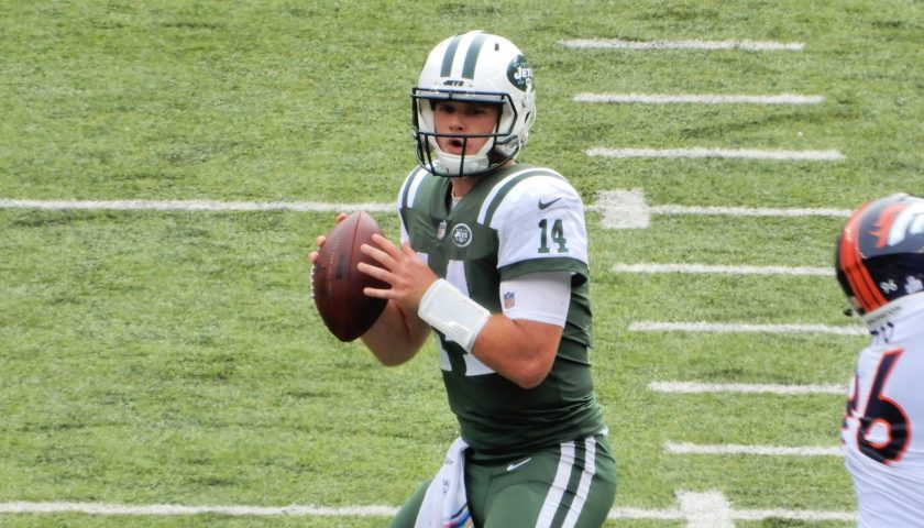 New York Jets Quarterback Sam Darnold. Photo Credit: slgckgc | Under Creative Commons License