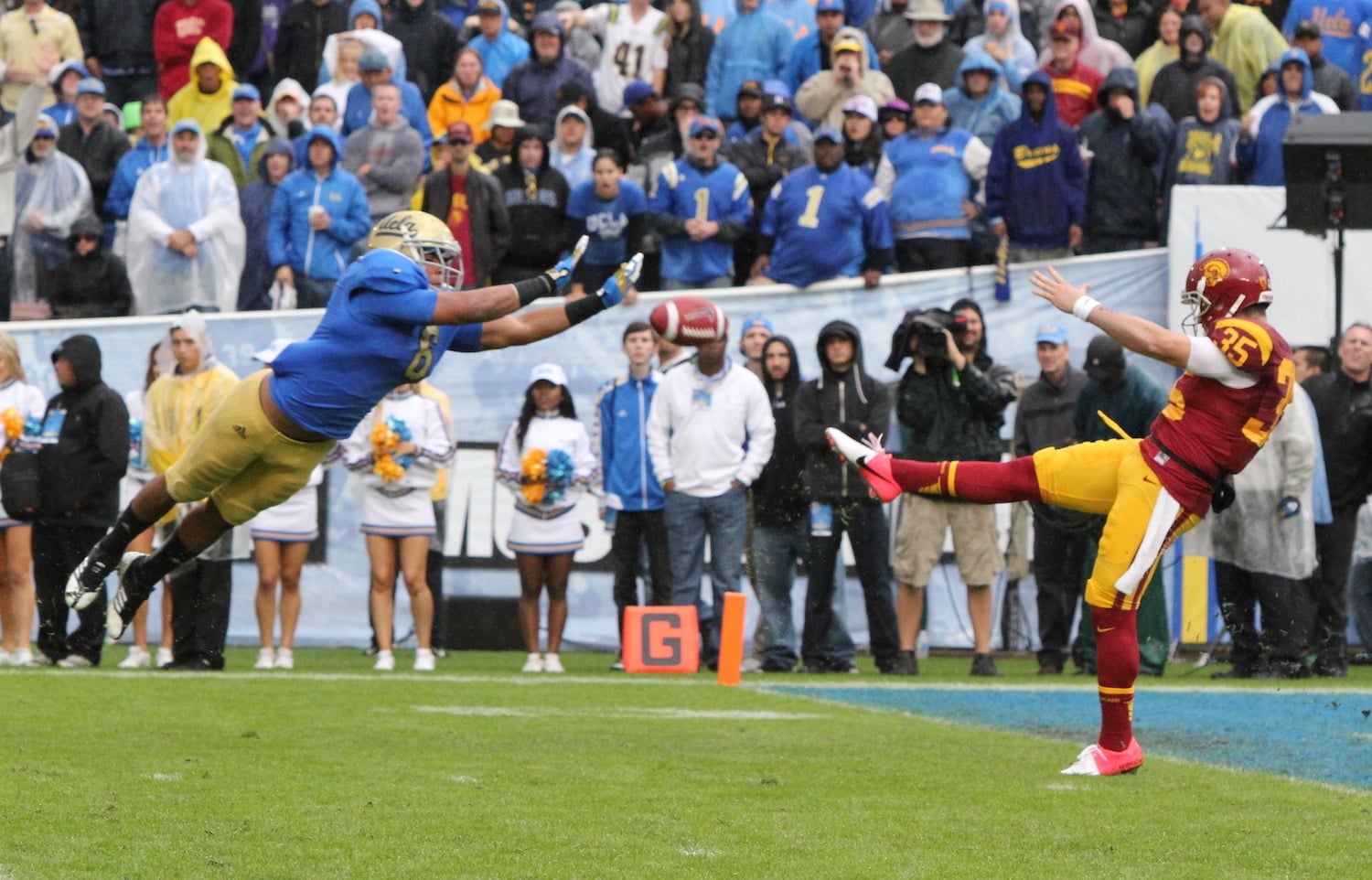 UCLA Vs USC. Photo Credit: Neon Tommy | Under Creative Commons License
