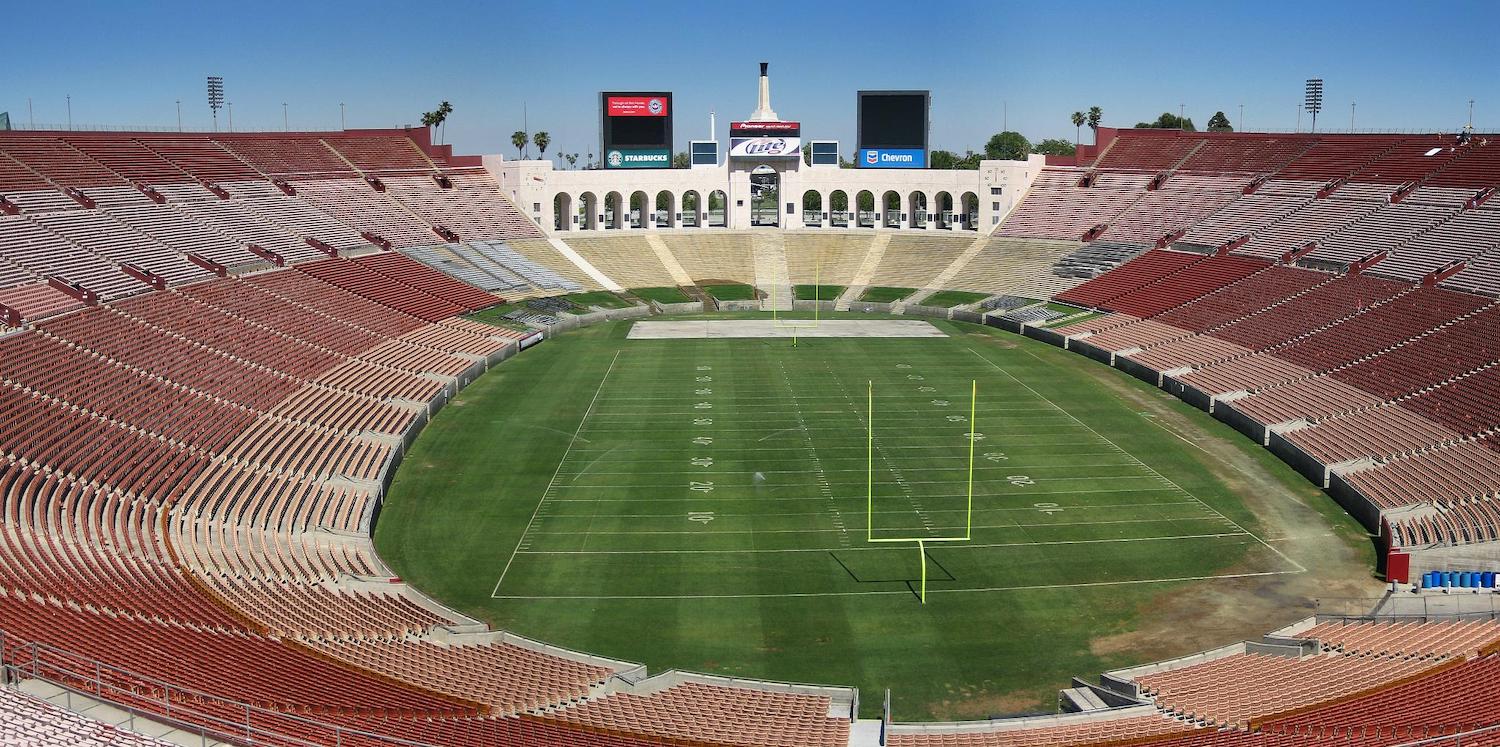 Los Angeles Memorial Coliseum. Photo Credit: Aldipix | Under Creative Commons License