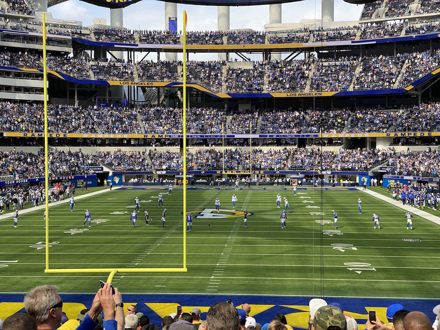 los angeles rams football stadium