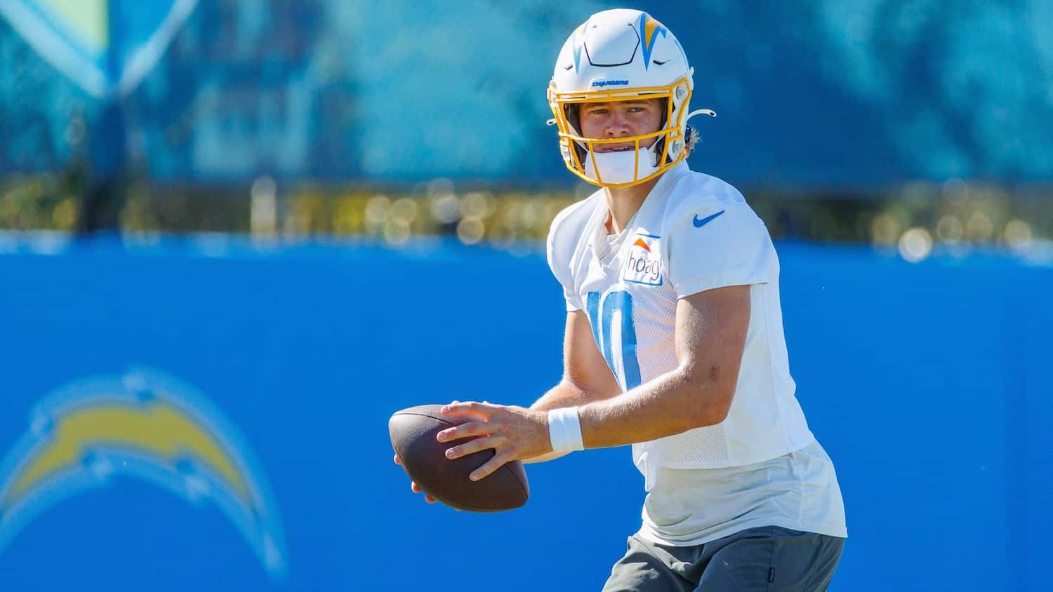 Key Matchups: Los Angeles Chargers Vs Minnesota Vikings 3 Los Angeles Chargers Quarterback Justin Herbert Practicing Before Week 10 Matchup With The Minnesota Vikings. Photo Credit: Ty Nowell | LA Chargers