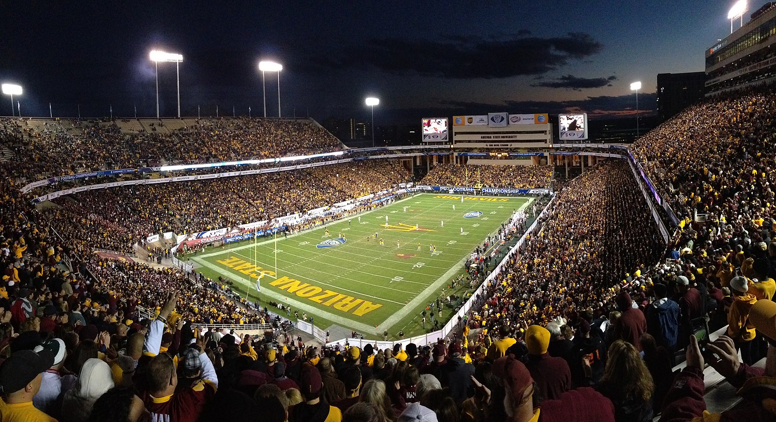 Getting To Know Trojans Week 10 Opponent: Arizona State Sun Devils 3 Sun Devil Stadium. Photo Credit: Wikimedia Commons