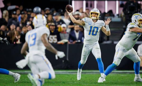 Winners And Losers From The Chargers Week 18 Loss Against The Raiders 3 Herbert1