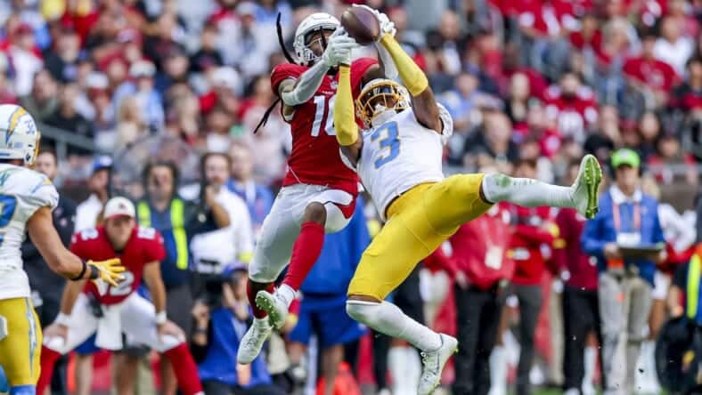 Chargers Safety Derwin James intercepts pass Photo Credit: Mike Nowak | Los Angeles Chargers