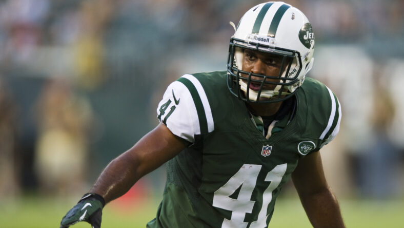 D'anton Lynn with the Jets
