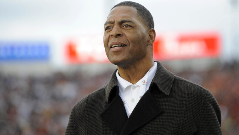 LA Football Debate: Most Iconic Football Player 5 NCAA Football: Rose Bowl Game-Penn State vs Southern California
