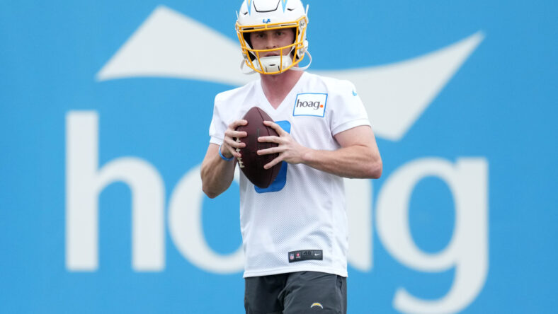 Who Will Be The Chargers Backup QB In 2023 - Max Duggan or Easton Stick? 1 NFL: Los Angeles Chargers Rookie Minicamp