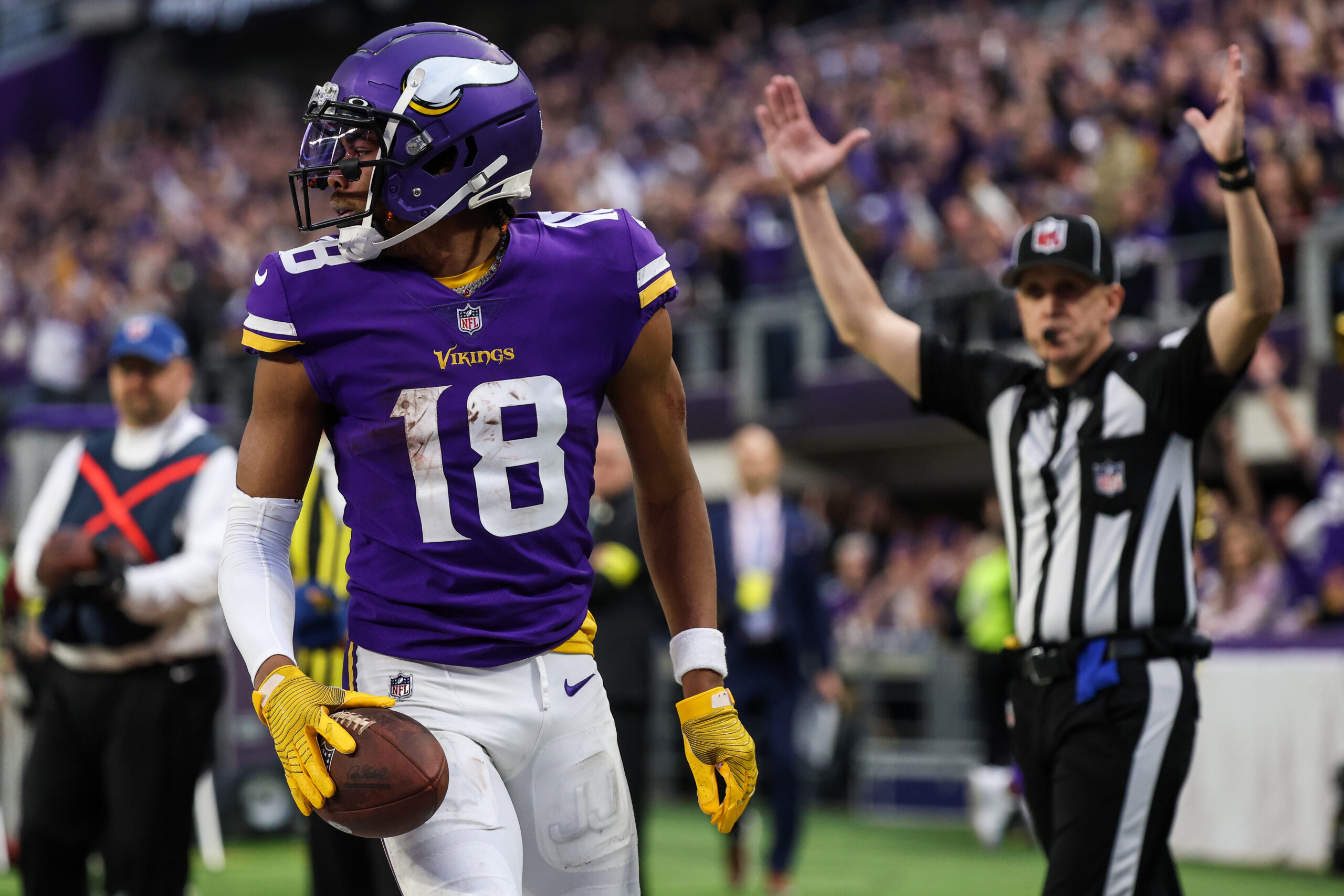 Top 10 Best Wide Receivers in the NFL Today 2023 