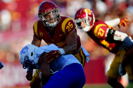 USC Trojan Linebacker Tackett Curtis Earns Pac-12 Freshman of the Week 5 NCAA Football: San Jose State at Southern California