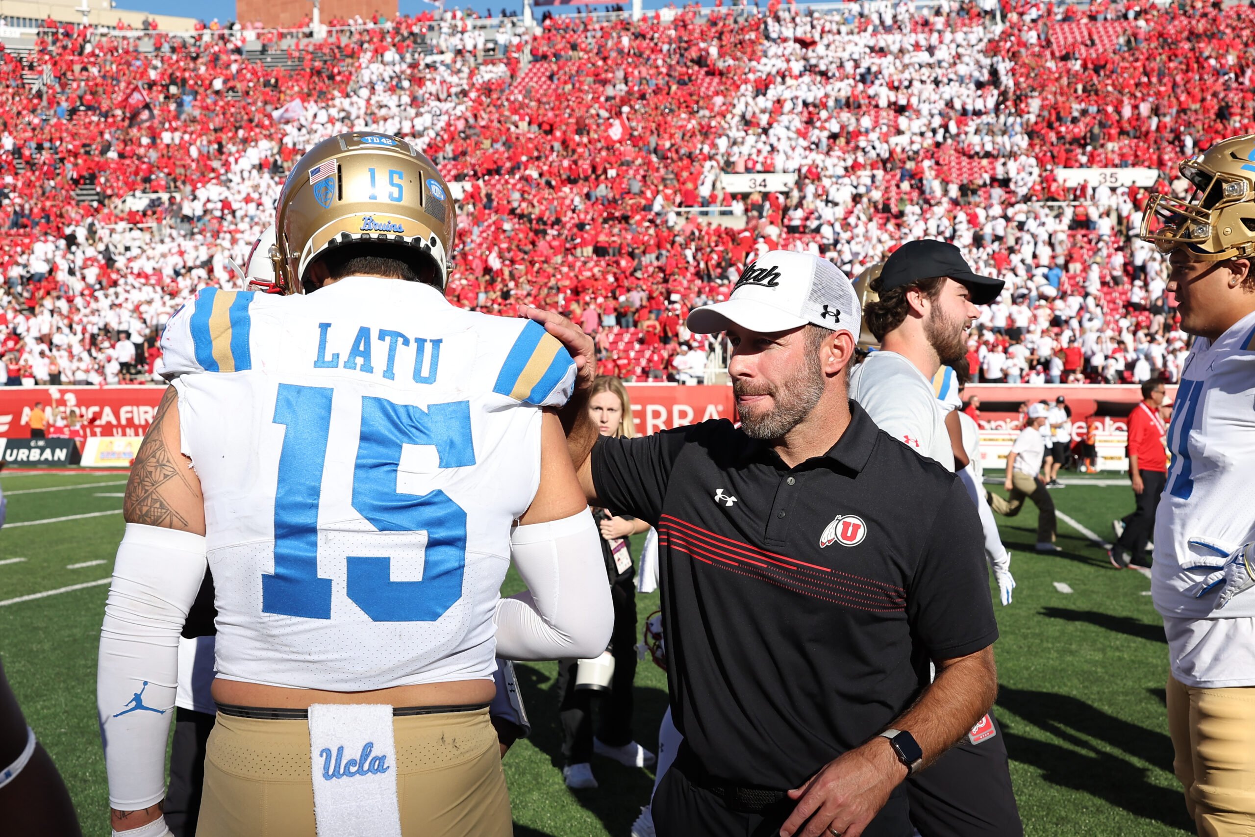 NCAA Football: UCLA at Utah | Laiatu Latu