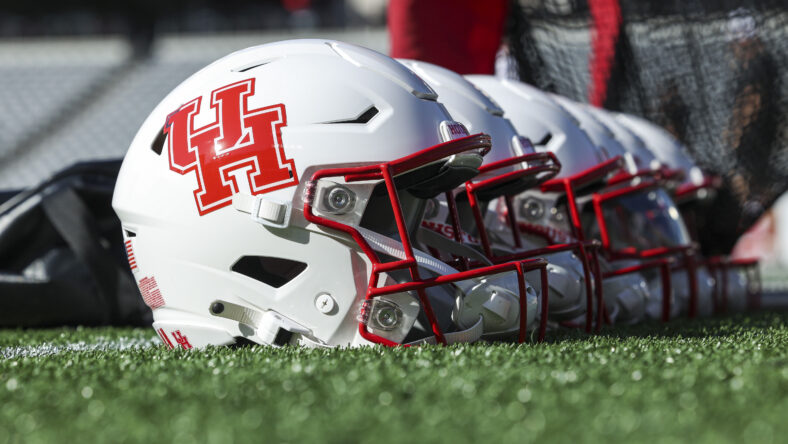 Everything You Need To Know About The New 2024 USC Trojans Defensive Coaching Staff 9 NCAA Football: Sam Houston State at Houston
