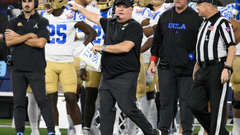 NCAA Football: LA Bowl-UCLA at Boise State